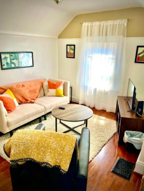 Artist retreat near all Rochester sites
